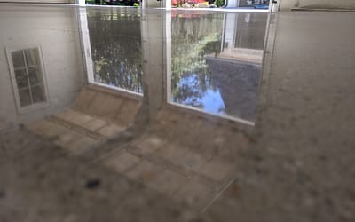 Does Metallic Epoxy Scratch Easily?